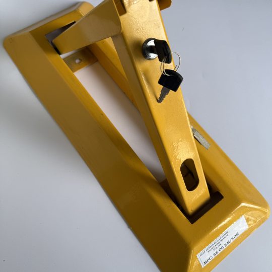 Metalni parking stub